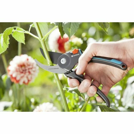 Gardena Gartenschere Strauchschere Astschere Pflanzenschere Großhandel ✔️ Gardena Gartenschere Strauchschere Astschere Pflanzenschere ⌛ -GARDENA SHOP 20309466 3