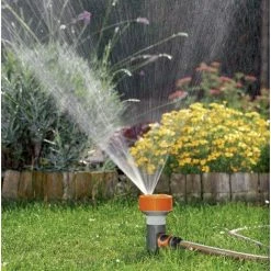 Brandneu 🎉 Gardena 4-Flächenregner Twist Inkl. Schlauchstück Rasensprenger Gartensprenger ⌛ -GARDENA SHOP 23413221 4